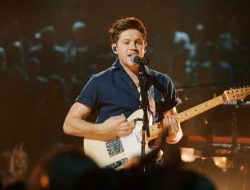 Niall Horan is dropping new music and heading out on tour