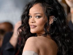 Rihanna’s ‘Lift Me Up’ sets emotional ‘Wakanda Forever’ tone