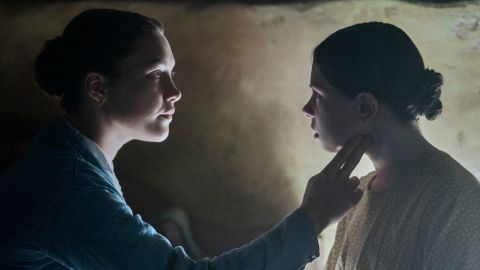 Florence Pugh as Lib Wright and Kíla Lord Cassidy as Anna O'Donnell in 