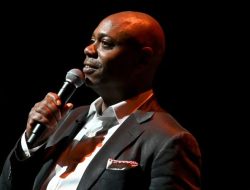 Dave Chappelle’s rep says there is no ‘SNL’ writers boycott ahead of his hosting gig