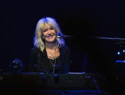 Christine McVie of Fleetwood Mac dead at 79